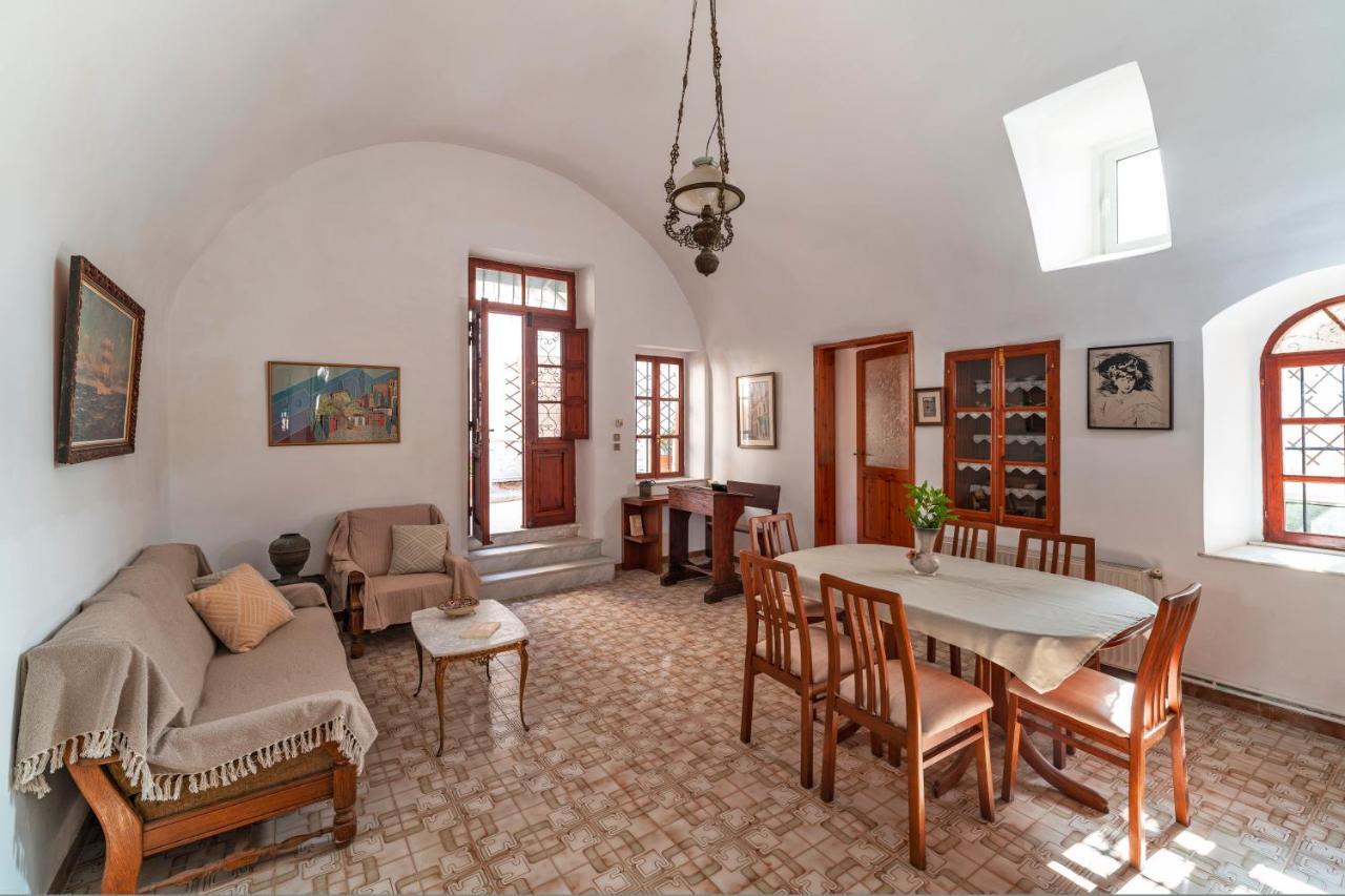 Traditional 3 Bedroom House In The Old Town